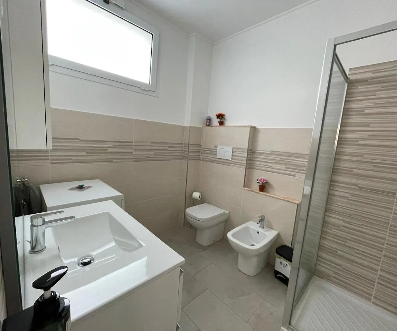 Luna Home- Vista Mare - 4 Posti Letto Con Parcheggio Privato - Wifi Sanremo Apartment
